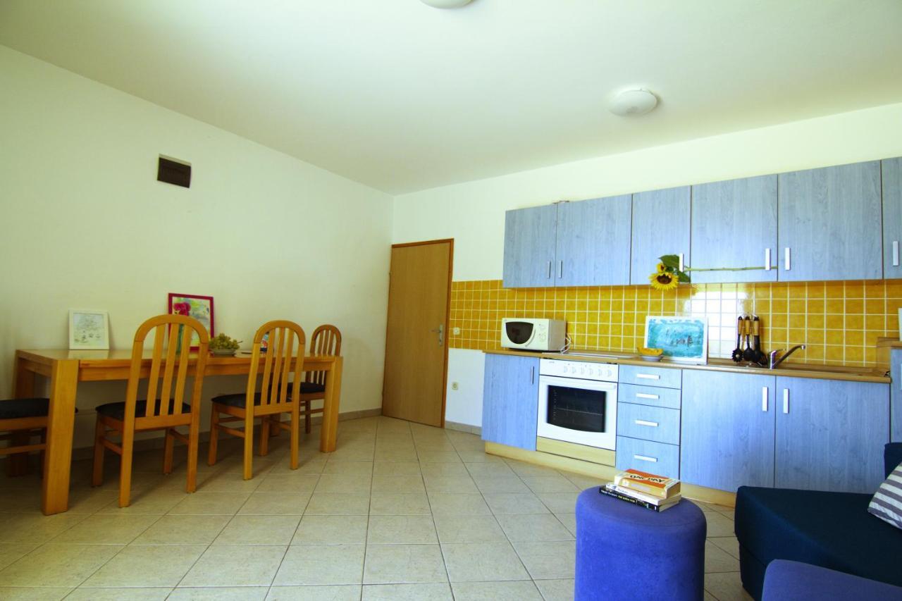 Apartments Nebeska Novalja Εξωτερικό φωτογραφία